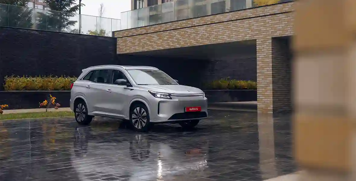 Новость EVOLUTE (Больше чем рестайлинг: первый тест обновлённого российского гибрида EVOLUTE i‑SPACE)